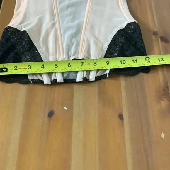 Victoria’s  Secret Pale Pink Boned Corset, Faux Front Lace Up, Side Zipper 34B - Picture 12 of 13